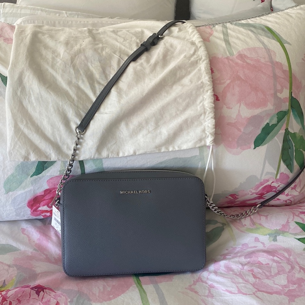 Michael Kors Jet Set Leather Crossbody in Heather Grey Silver Chain